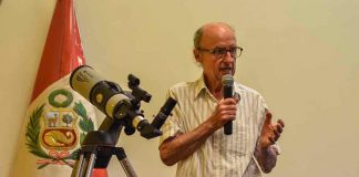 Chorizada – Karaoke y la Charla «UN VIAJE HACIA EL INTERIOR DEL UNIVERSO A TRAVES DEL TIEMPO Y ESPACIO»