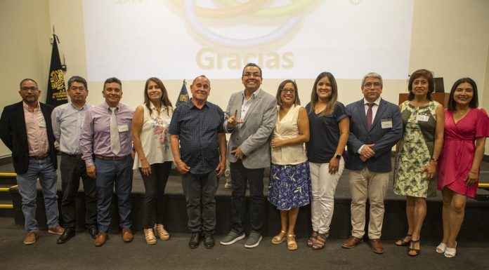 Reapertura de la APTT: conferencias y chorizada y karaoke